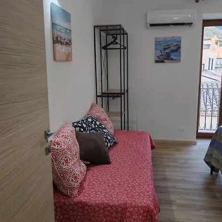 Vanni 94 דירה